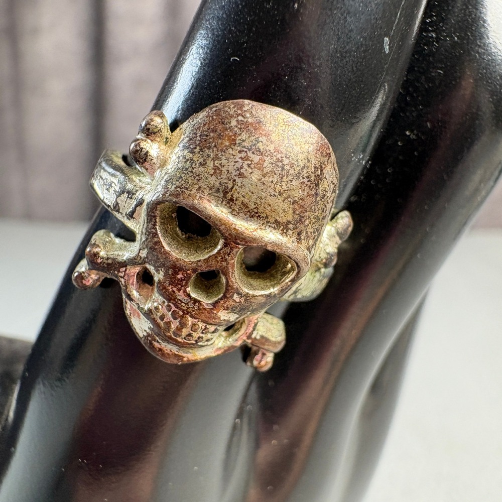 Distressed Skull and Crossbones Biker Ring Vintage Style Metallic Size 7.5